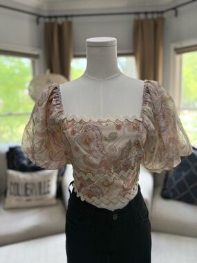 Skies Are Blue Paisley Puff-Sleeve Crop Top - Cream